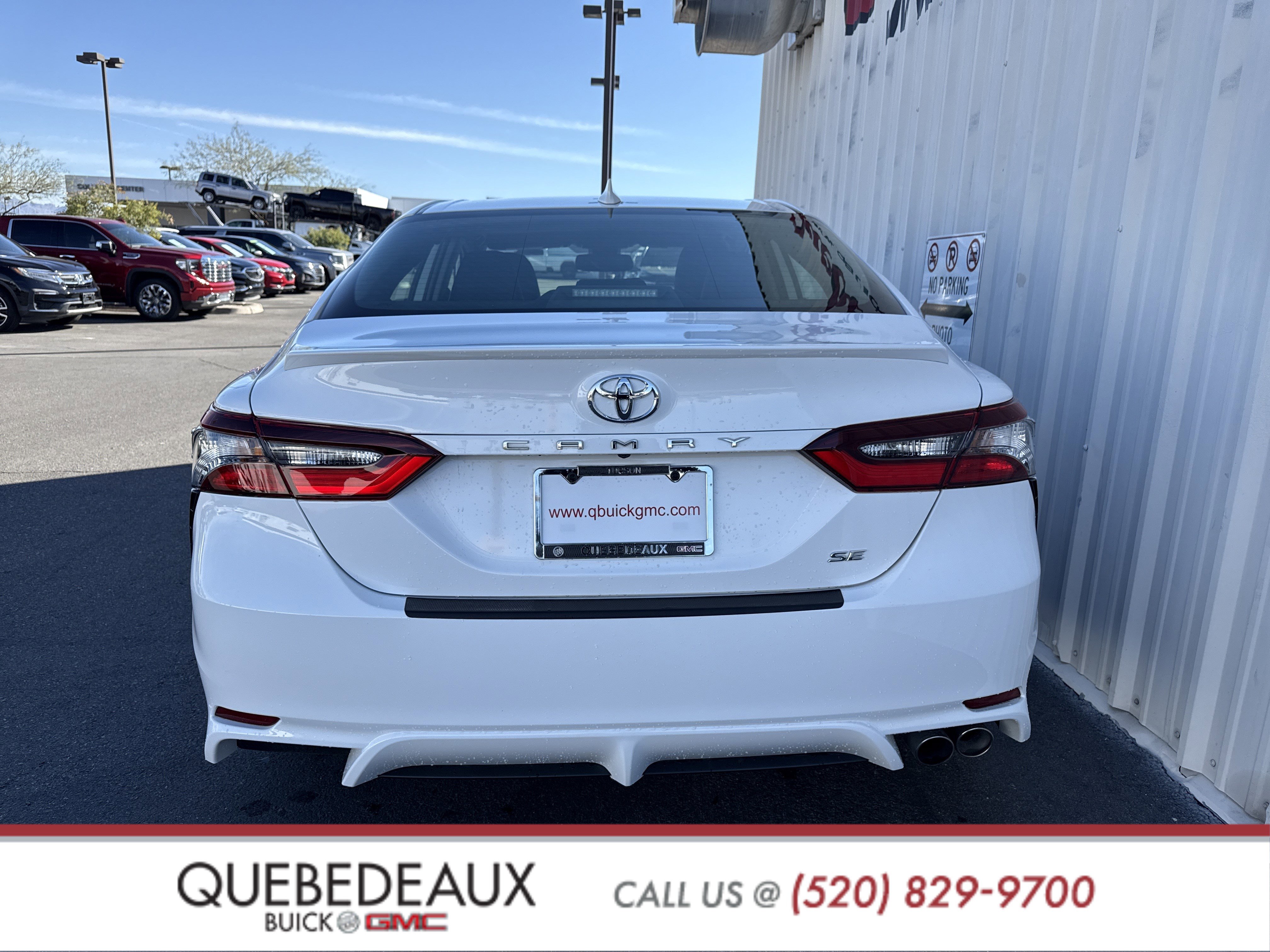 Used 2023 Toyota Camry SE image 6