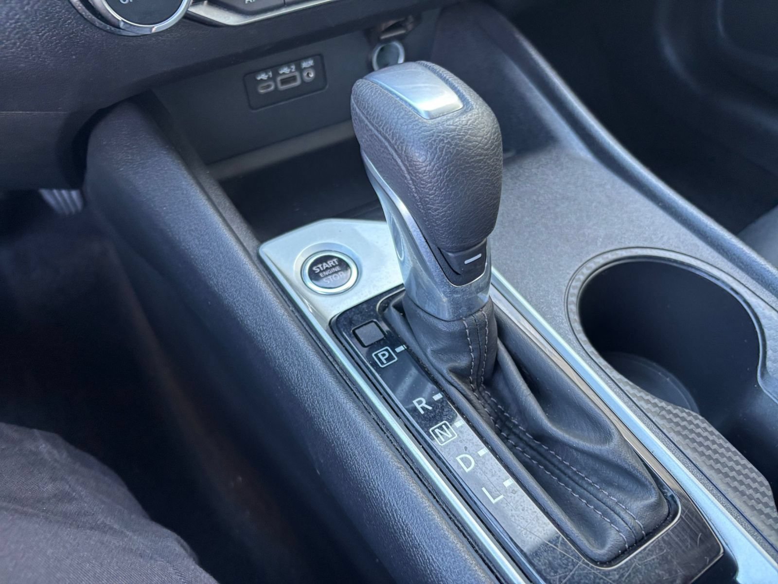 Used 2025 Nissan Altima 2.5 SV FWD image 40