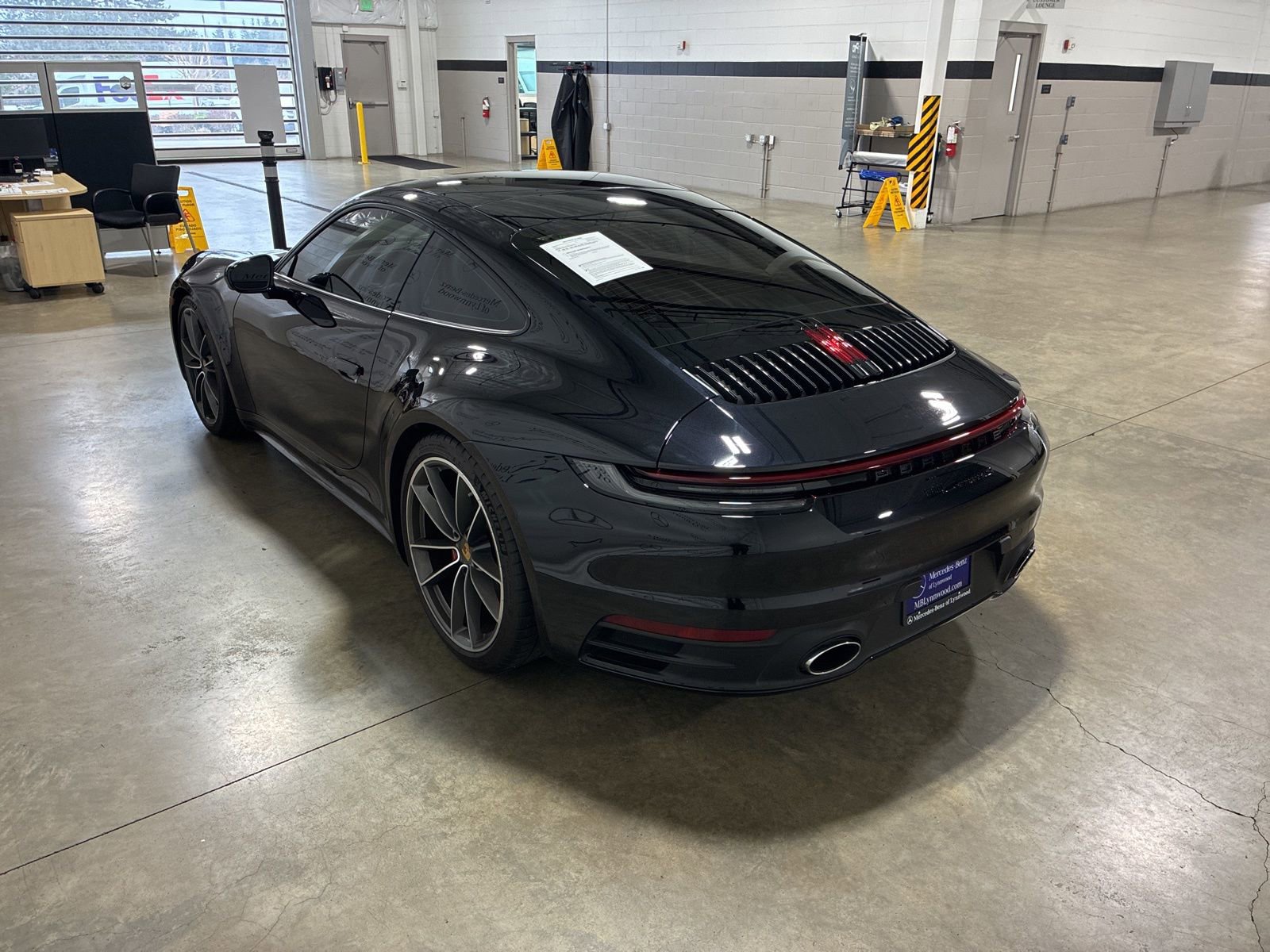 Used 2023 Porsche 911 Carrera S image 6