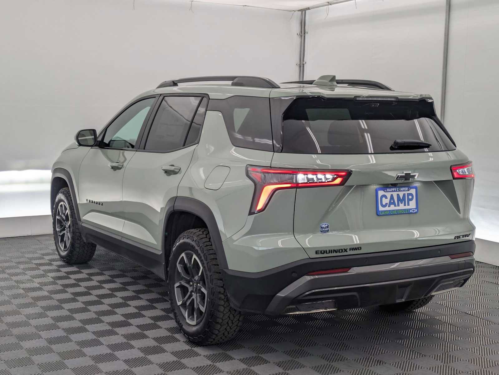 New 2026 Chevrolet Equinox ACTIV w/ Safety and Technology Package AWD/4WD image 4