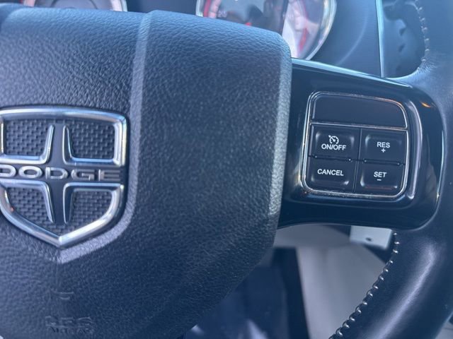 Used 2019 Dodge Grand Caravan SXT image 17