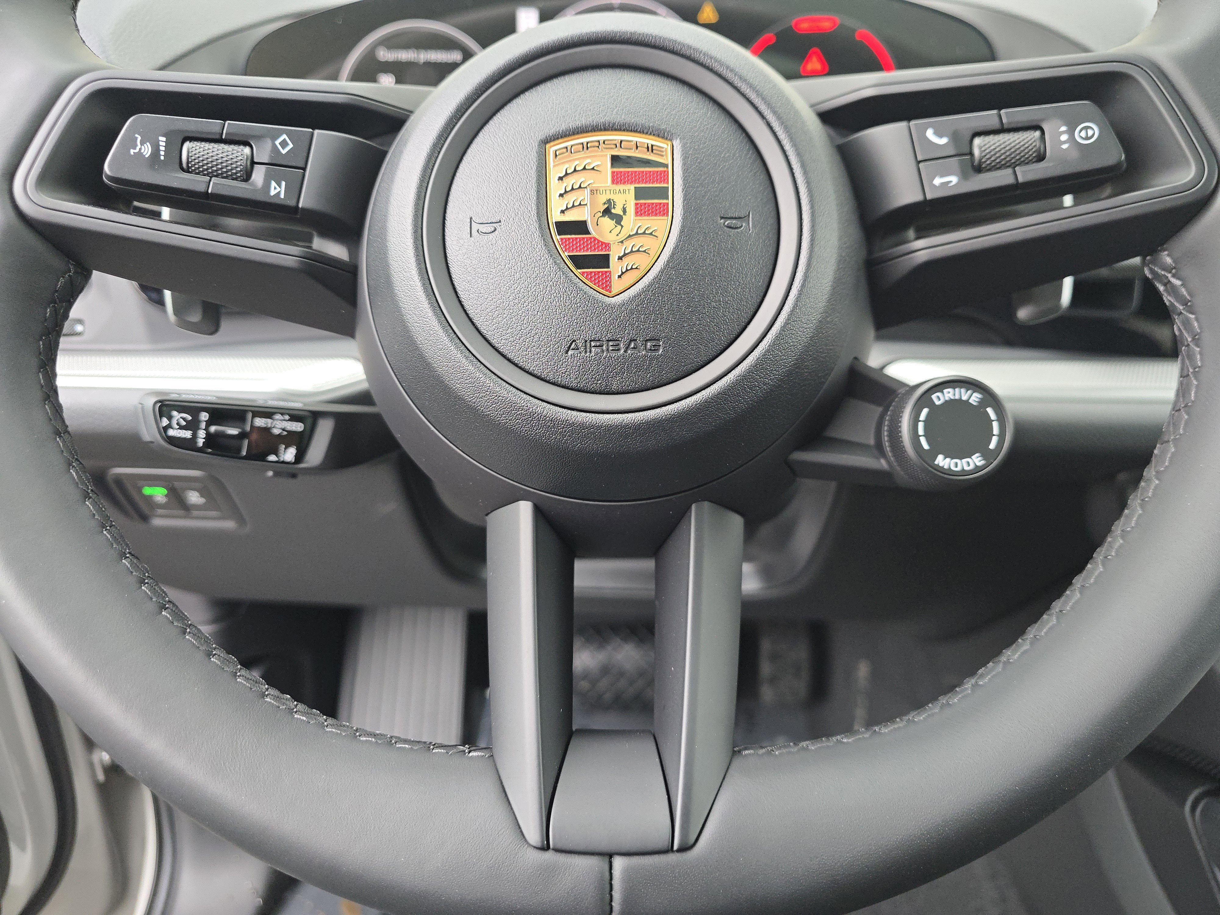 New 2026 Porsche Cayenne image 18