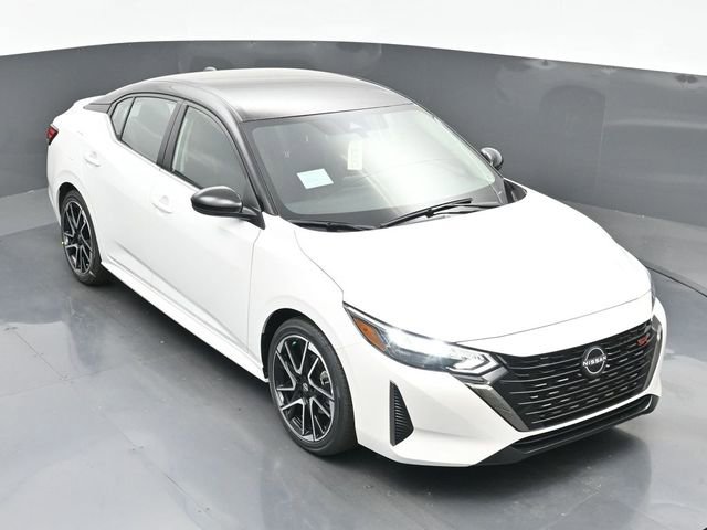 Certified 2025 Nissan Sentra SR w/ Trunk Package image 35