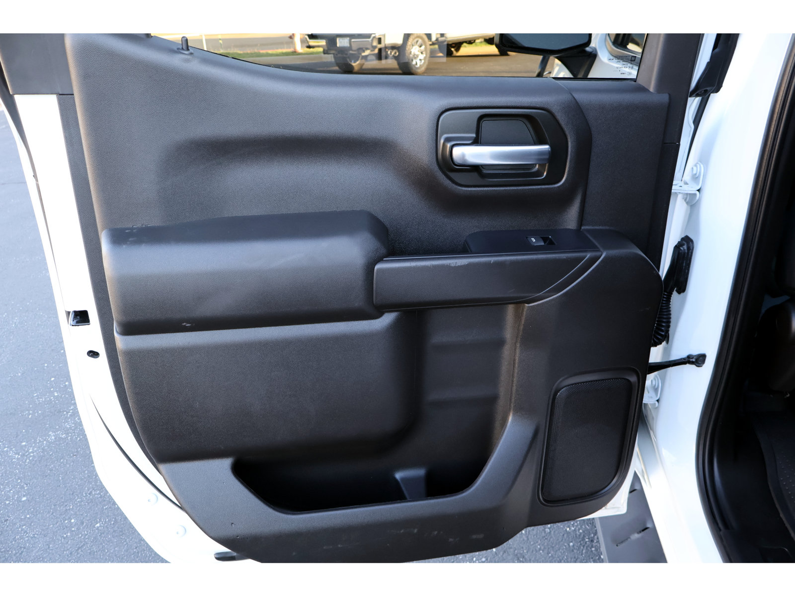Used 2020 Chevrolet Silverado 1500 Custom w/ Custom Value Package RWD image 18