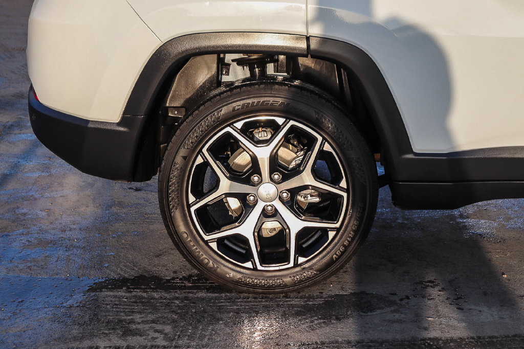 Used 2024 Jeep Compass Limited AWD/4WD image 12