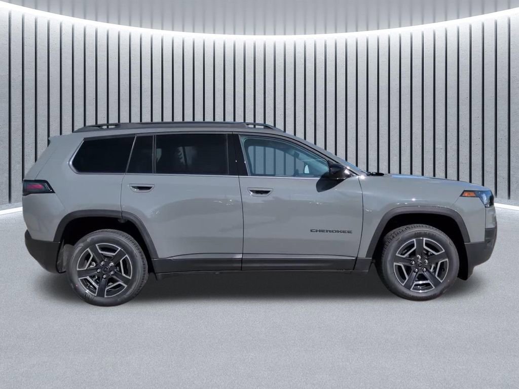 New 2026 Jeep Cherokee Laredo image 4