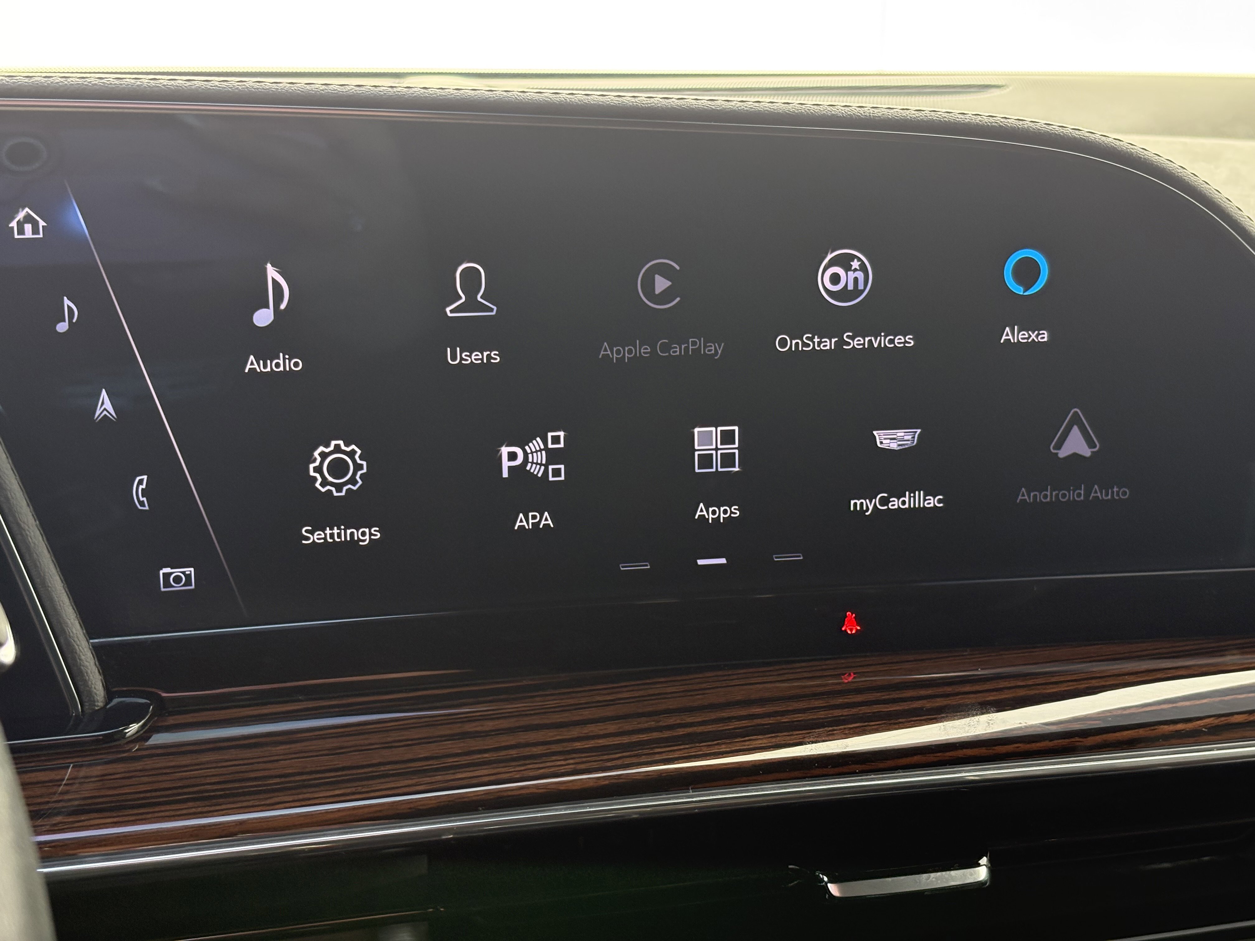 Used 2022 Cadillac Escalade Premium Luxury image 25