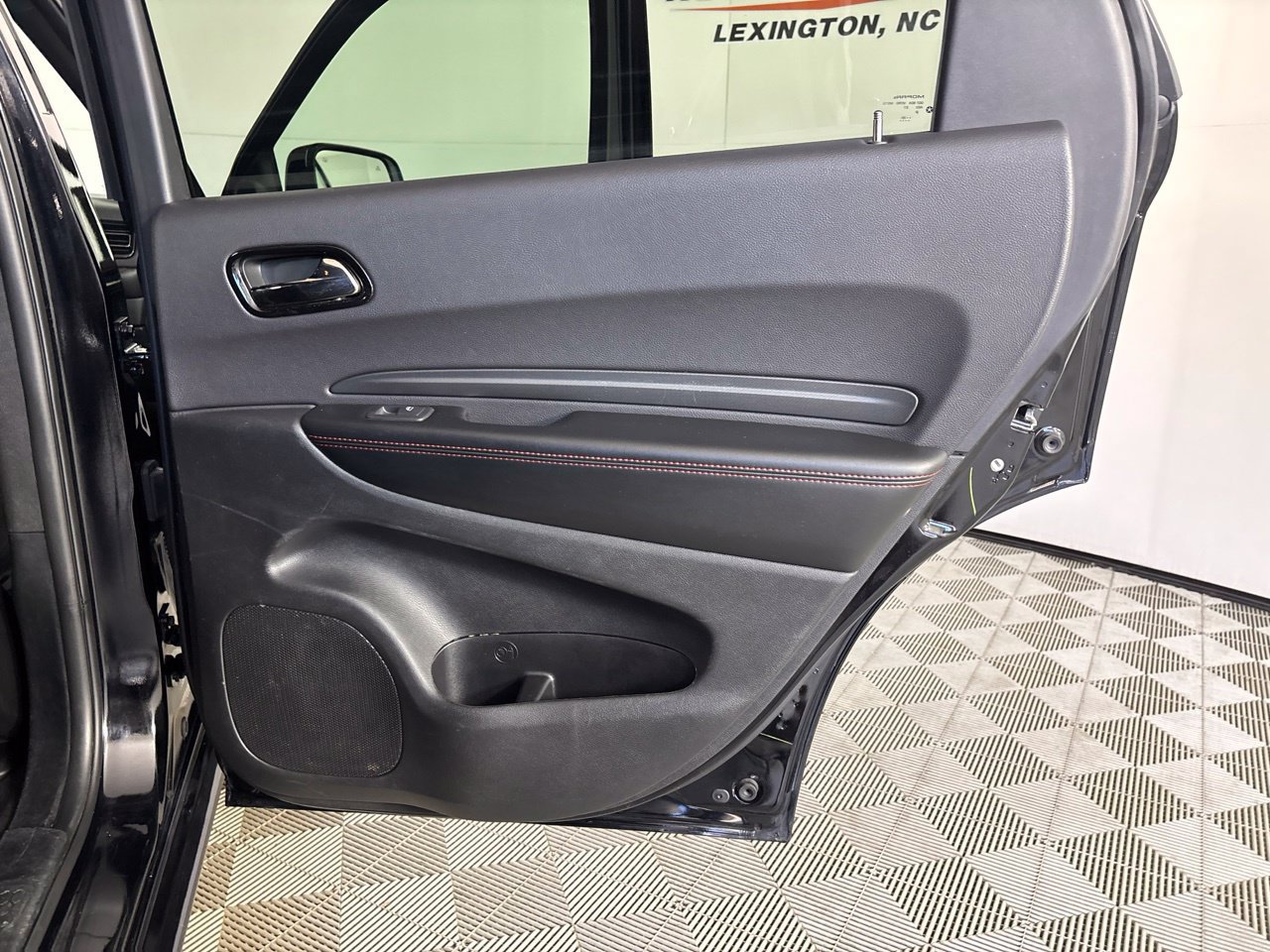 Used 2025 Dodge Durango GT AWD/4WD image 26