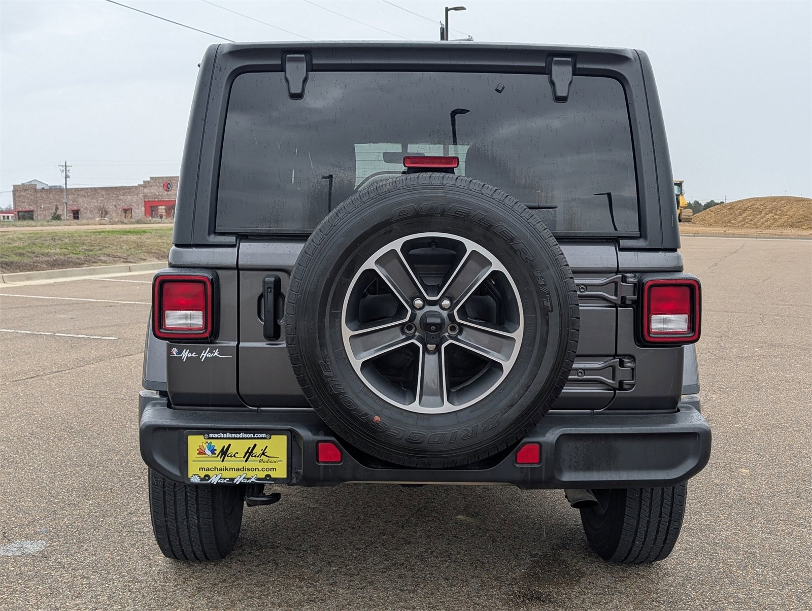 Used 2023 Jeep Wrangler Sahara w/ Cold Weather Group image 6