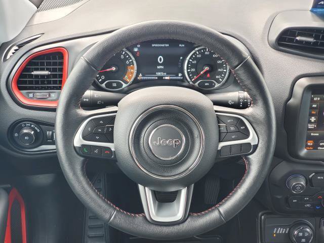 Used 2023 Jeep Renegade Trailhawk w/ Trailhawk Elite Group AWD/4WD image 24