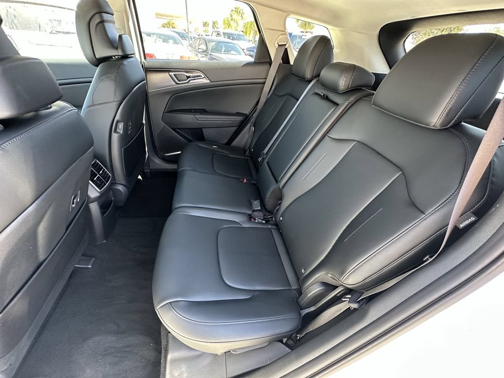 New 2026 Kia Sportage EX w/ EX Panorama Roof Package FWD image 19