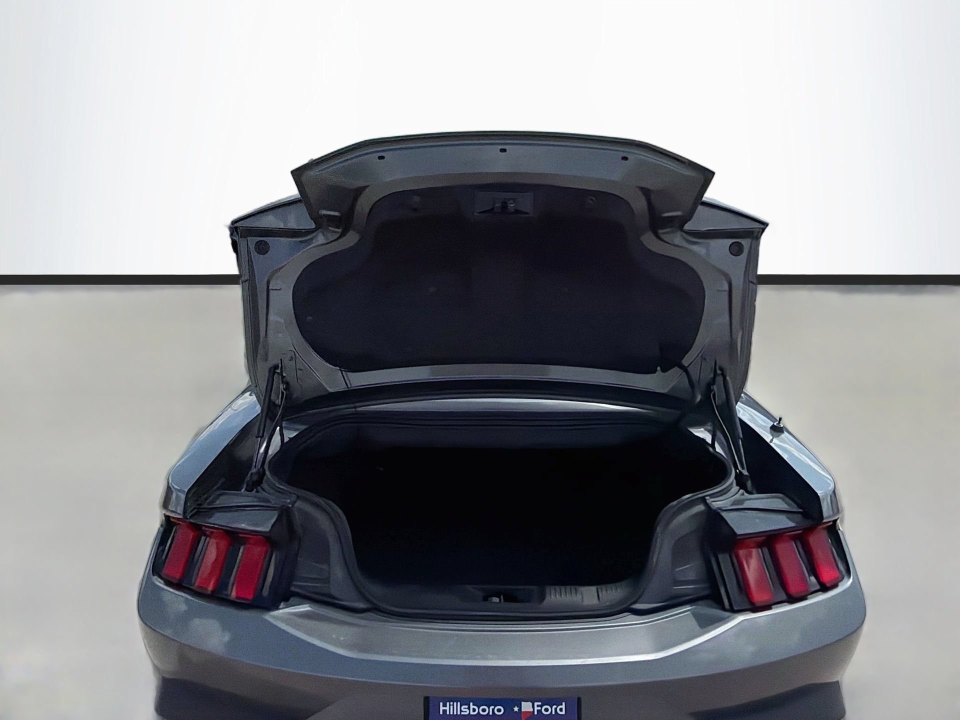 Used 2026 Ford Mustang Premium RWD image 26