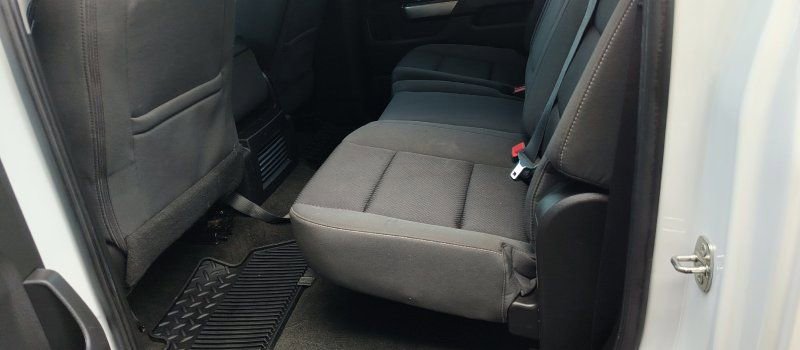 Used 2018 Chevrolet Silverado 1500 LT w/ LT Eassist Package image 10