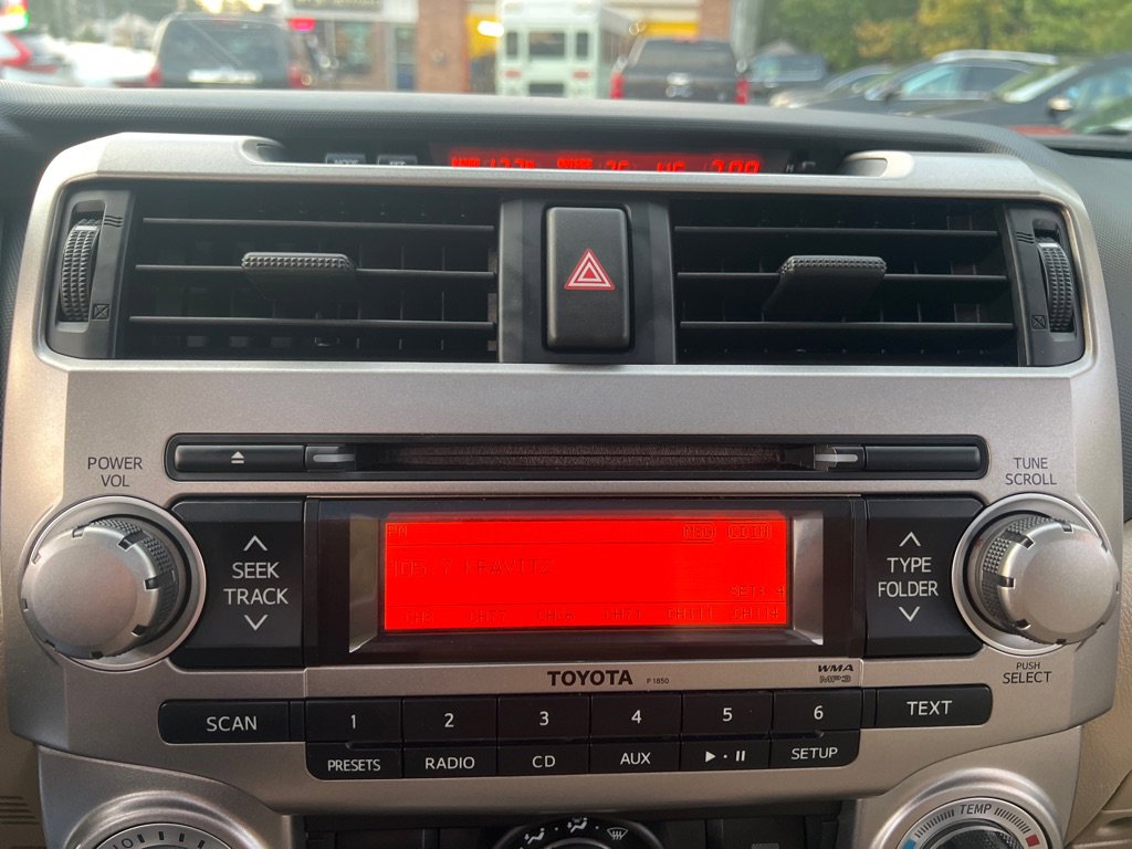 Used 2011 Toyota 4Runner SR5 image 25