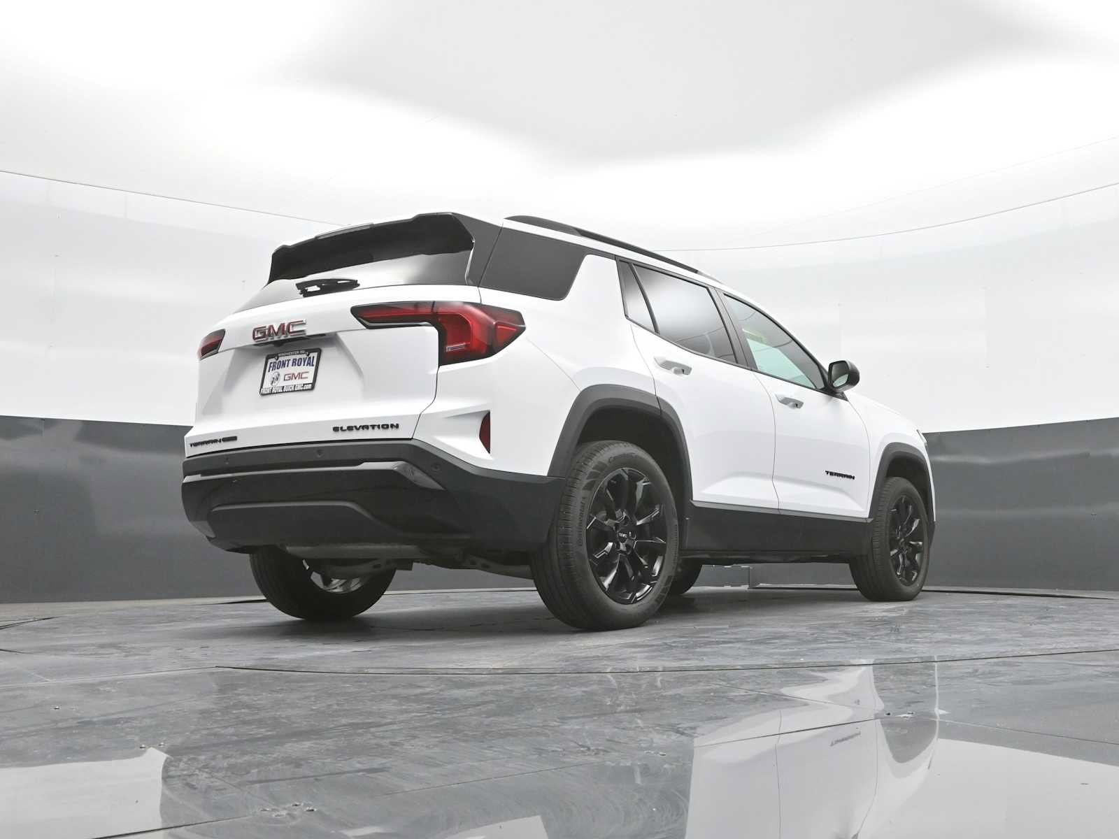 Used 2026 GMC Terrain Elevation w/ Elevation Premium Package AWD/4WD image 35