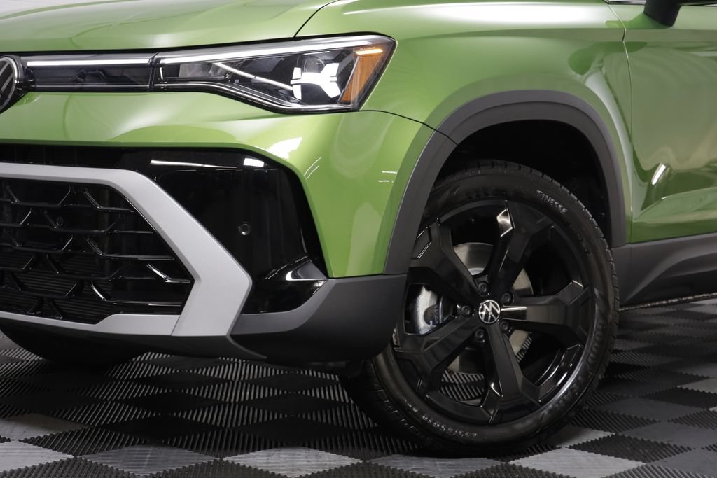 New 2026 Volkswagen Taos SEL AWD/4WD image 4