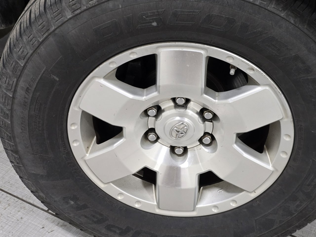 Used 2010 Toyota FJ Cruiser 4WD image 6