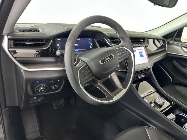 Used 2023 Jeep Grand Cherokee 4WD 4xe image 13