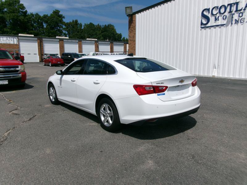 Used 2024 Chevrolet Malibu LS w/ Driver Confidence Package FWD image 8