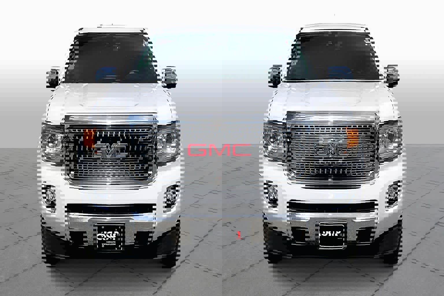 Used 2020 GMC Canyon Denali image 4