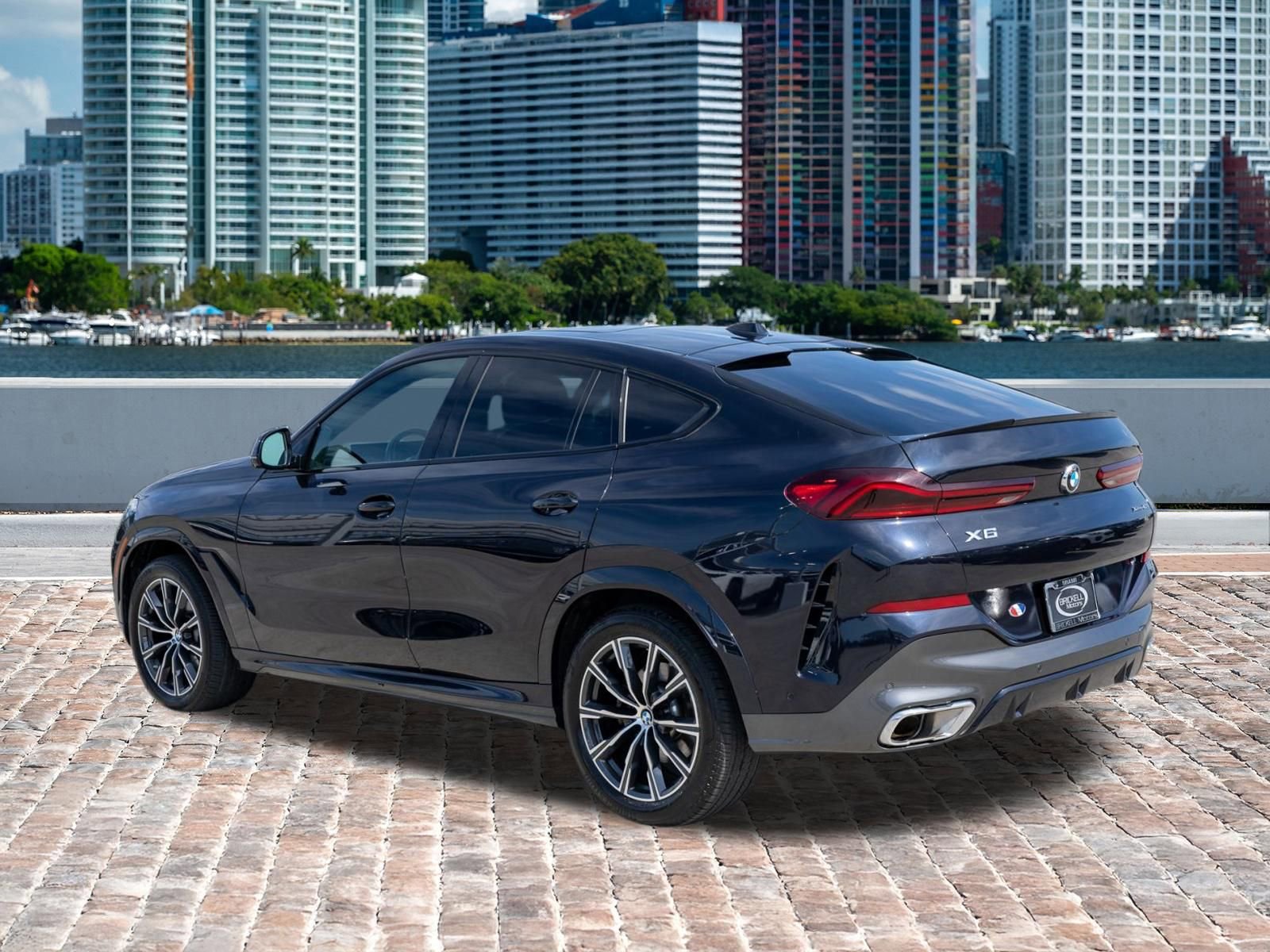 Used 2025 BMW X6 xDrive40i AWD/4WD image 7