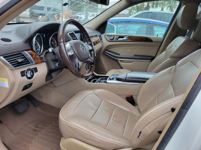 Used 2014 Mercedes-Benz GL 350 BlueTEC 4MATIC image 4