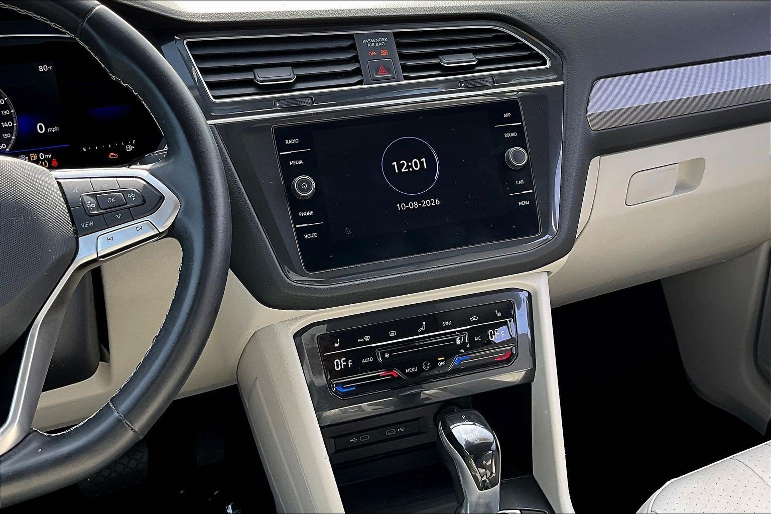 Used 2022 Volkswagen Tiguan SE FWD image 8