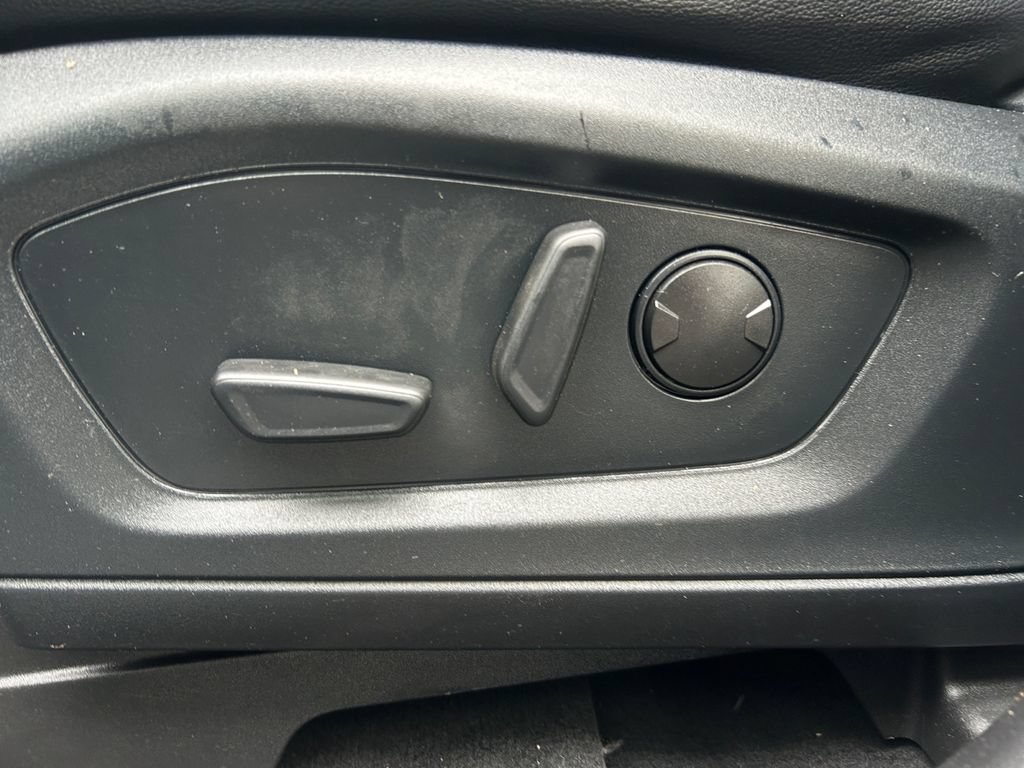 Used 2022 Ford Explorer Limited RWD image 17