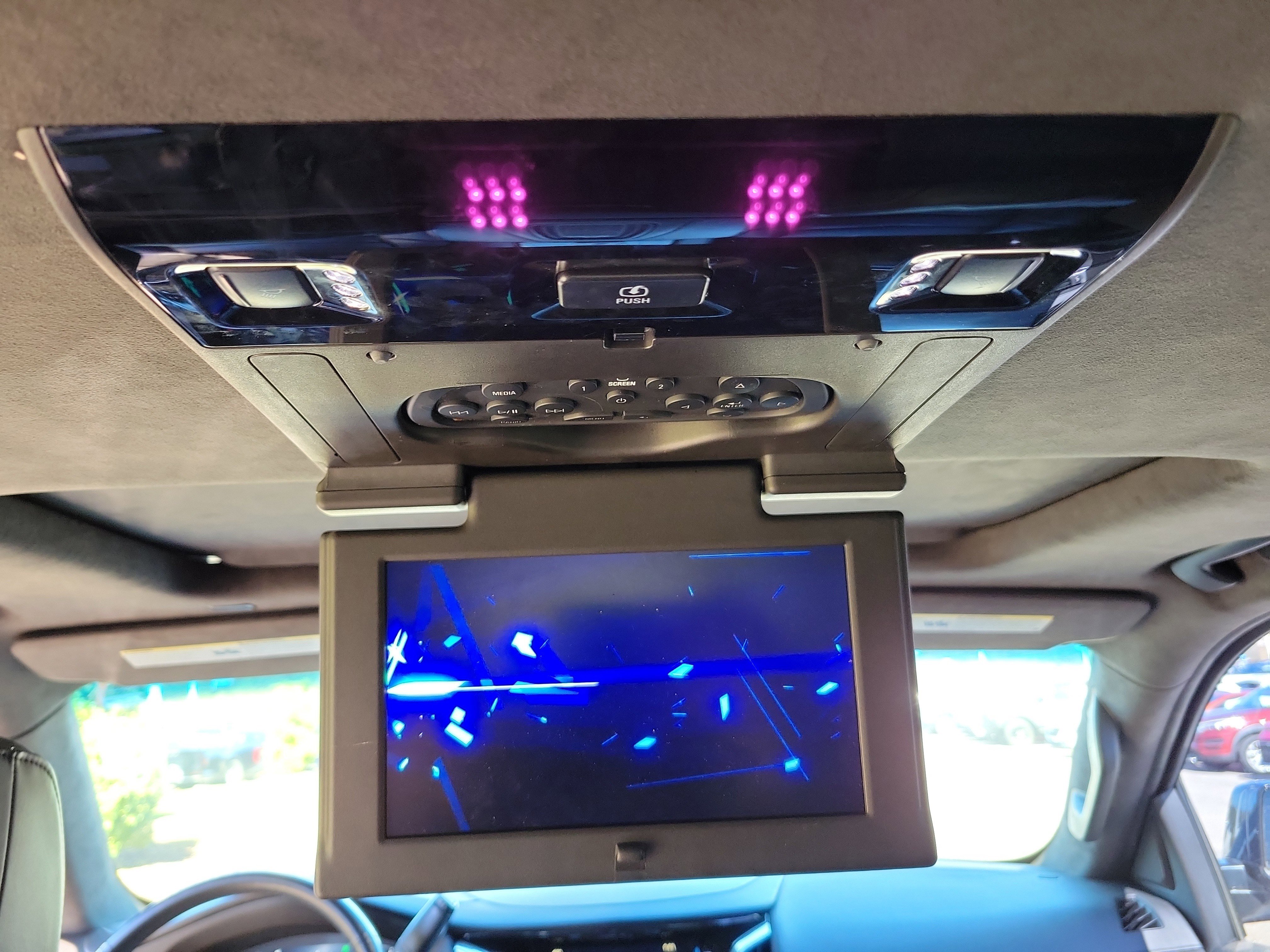 Used 2018 Cadillac Escalade ESV Platinum image 9