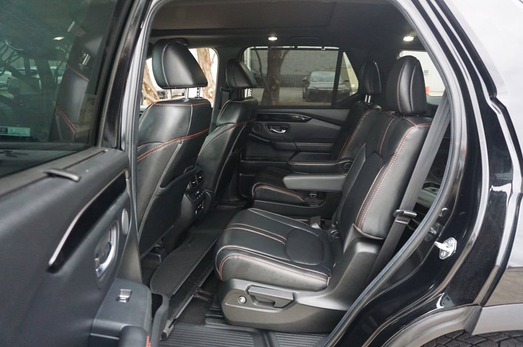Used 2024 Honda Pilot TrailSport image 16