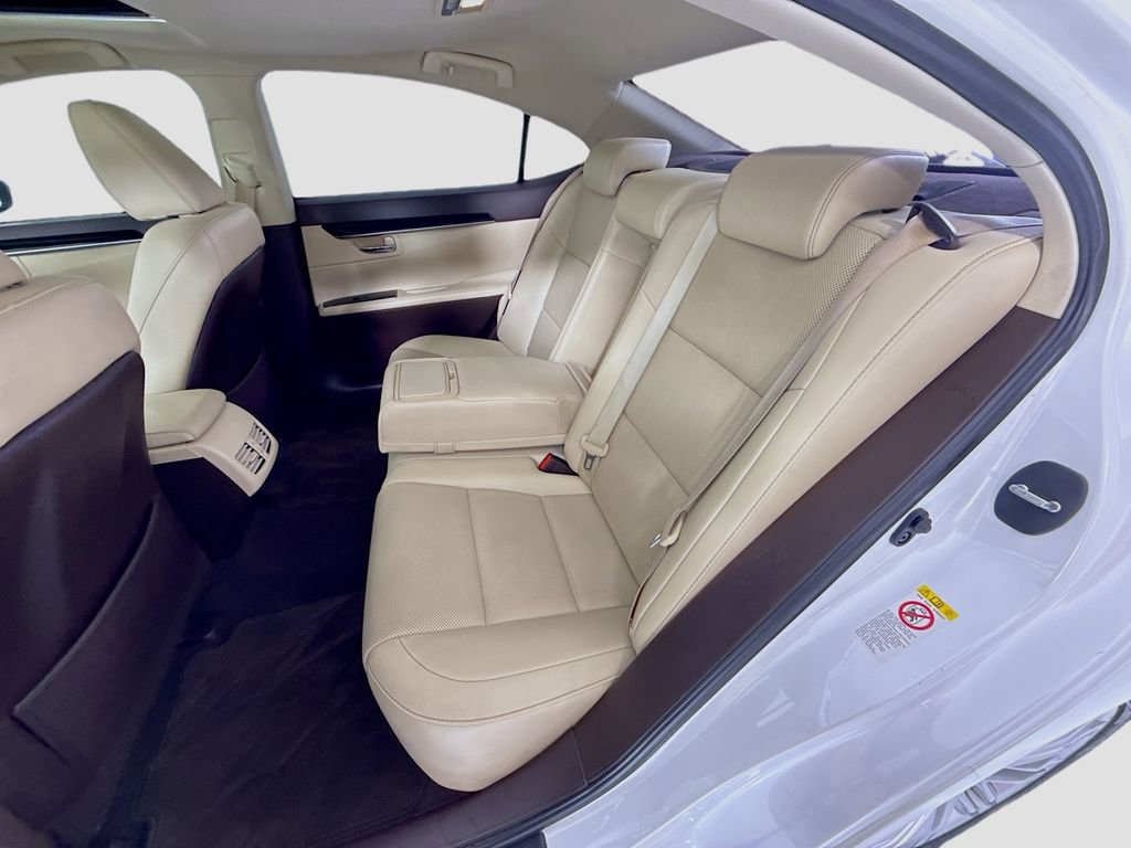 Used 2016 Lexus ES 350 w/ Accessory Package image 21