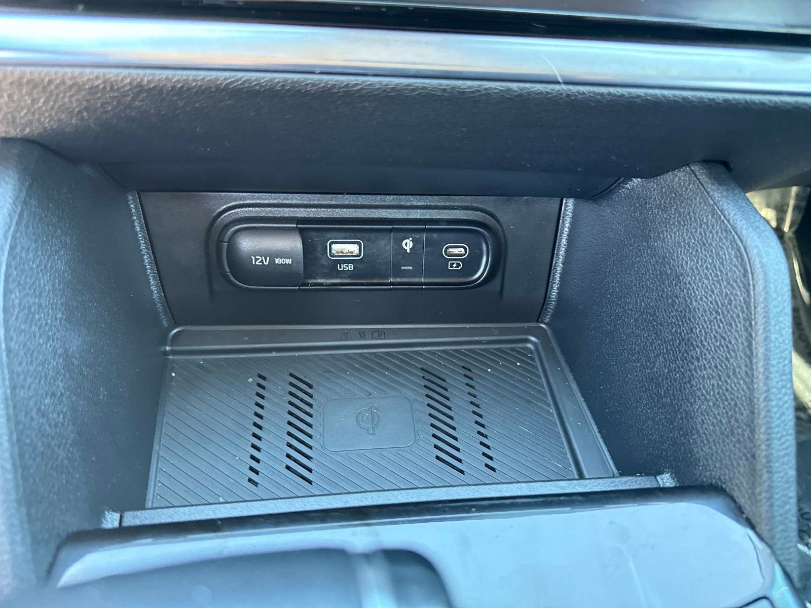 Used 2023 Kia Sportage SX image 29