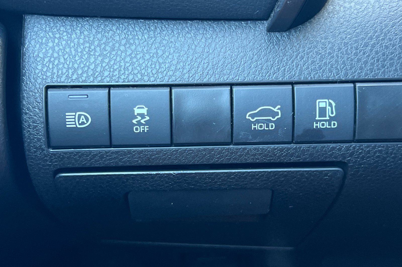 Used 2024 Toyota Camry SE FWD image 29