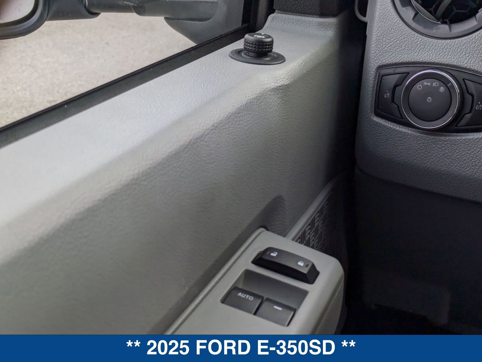 New 2025 Ford E-350 and Econoline 350 Super Duty w/ Power Equipment Group RWD image 20