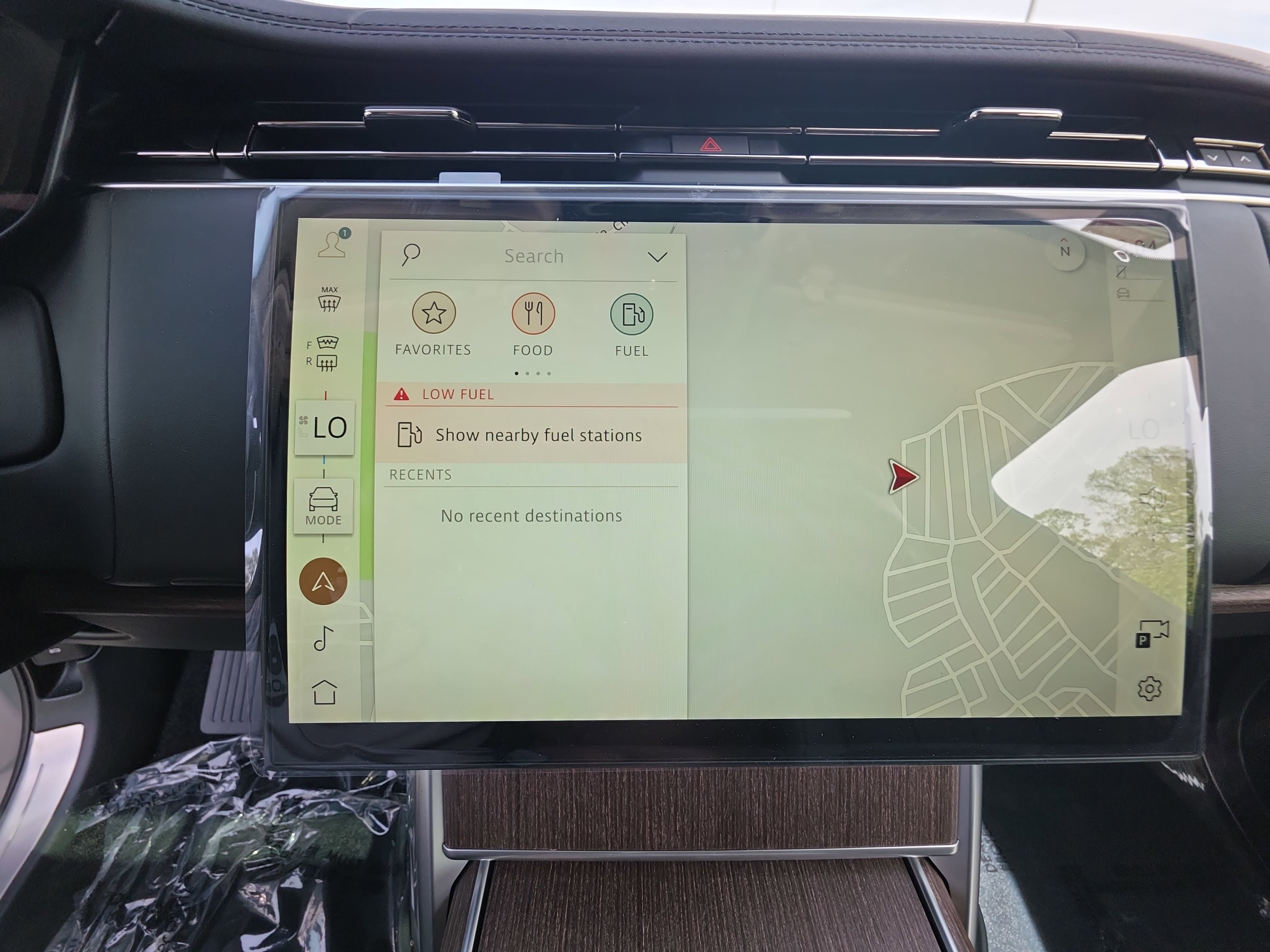 New 2026 Land Rover Range Rover Long Wheelbase SE AWD/4WD image 25