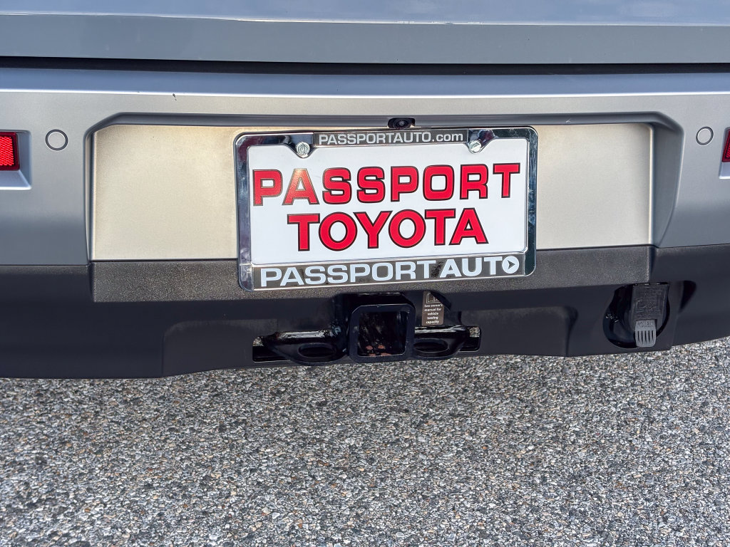 Used 2022 Nissan Pathfinder Platinum w/ Cargo Package AWD/4WD image 15