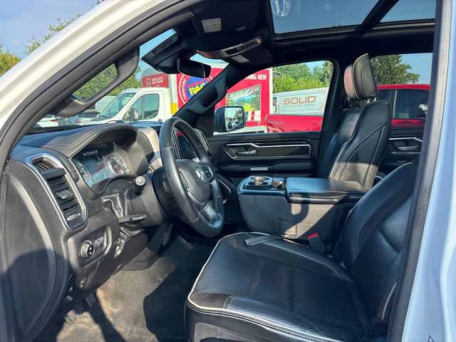 Used 2023 RAM 1500 Laramie AWD/4WD image 5