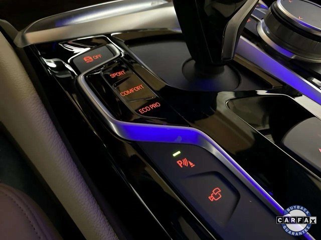 Used 2020 BMW 530i w/ Convenience Package image 58