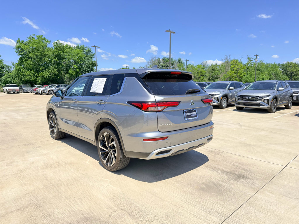 Used 2024 Mitsubishi Outlander SE AWD/4WD image 7