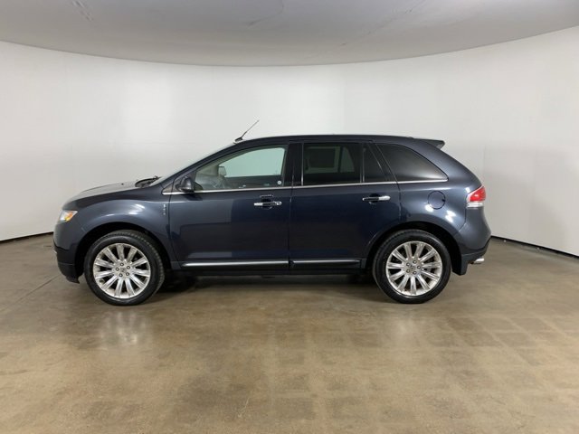 Used 2013 Lincoln MKX AWD image 16