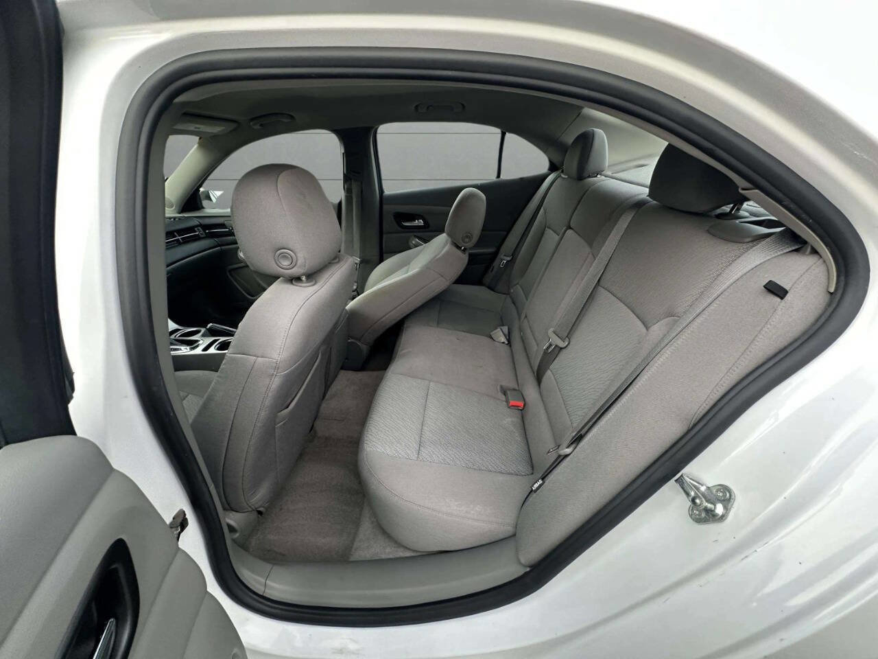 Used 2015 Chevrolet Malibu LS FWD image 20