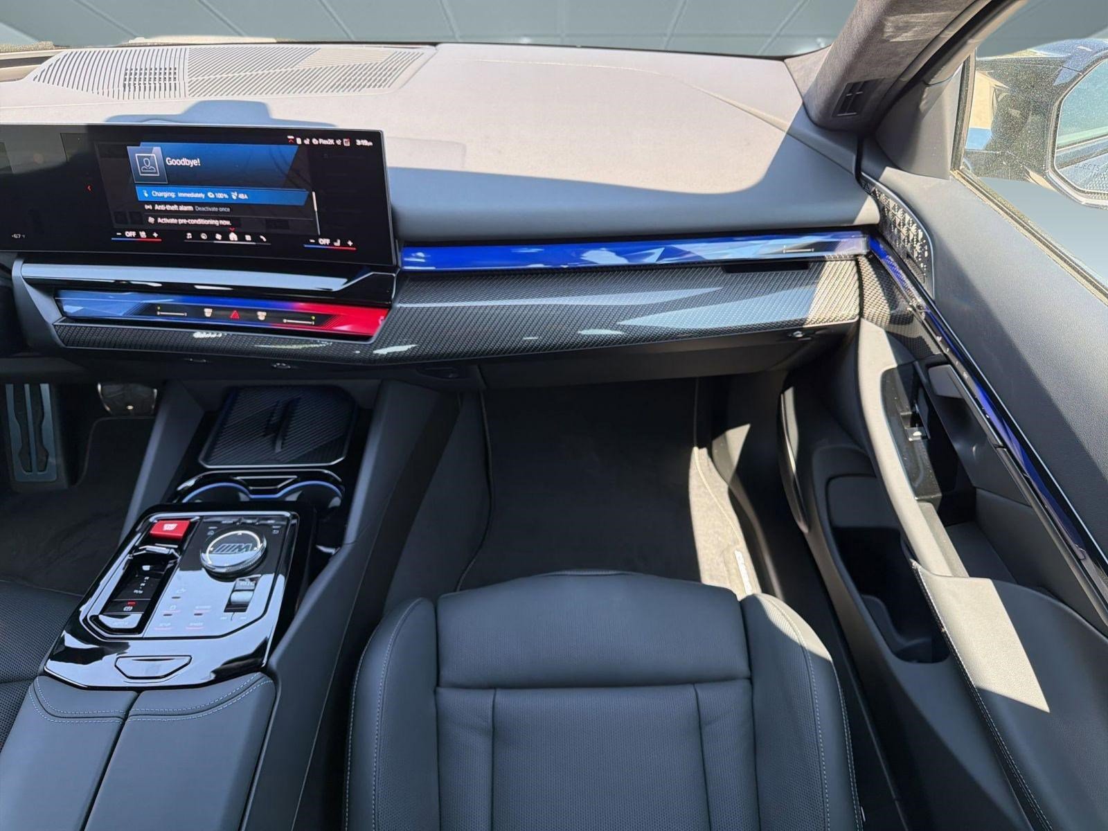 New 2026 BMW M5 w/ Executive Package AWD/4WD image 29