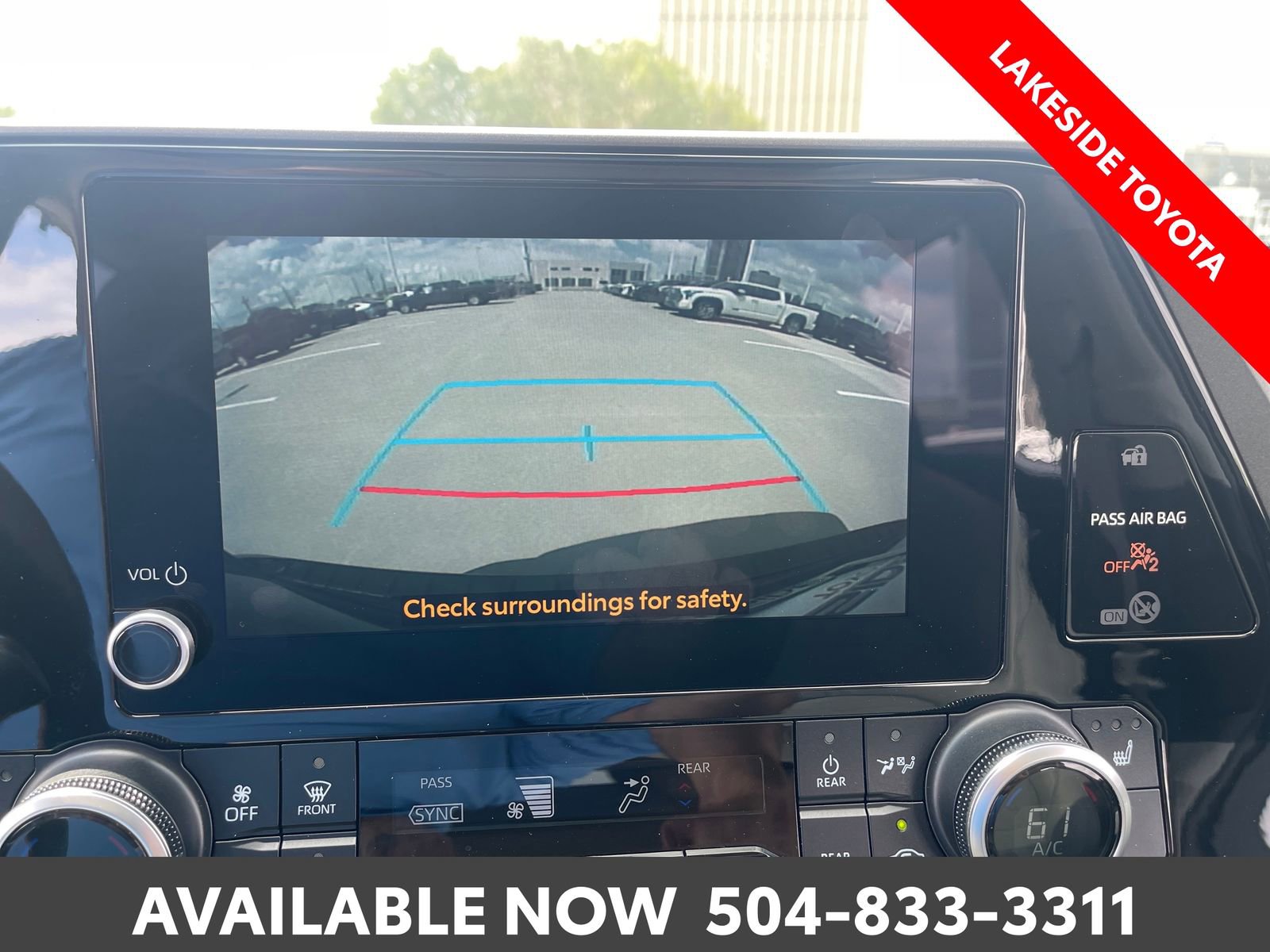 Used 2023 Toyota Highlander XLE FWD image 33