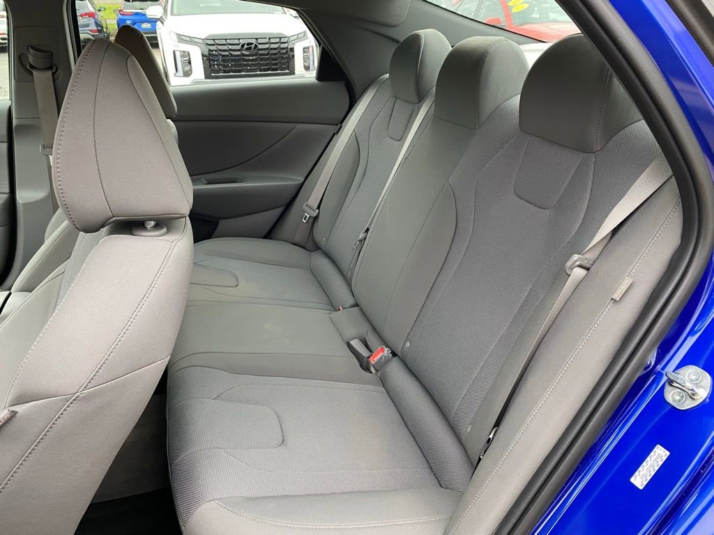 Used 2024 Hyundai Elantra SE FWD image 24