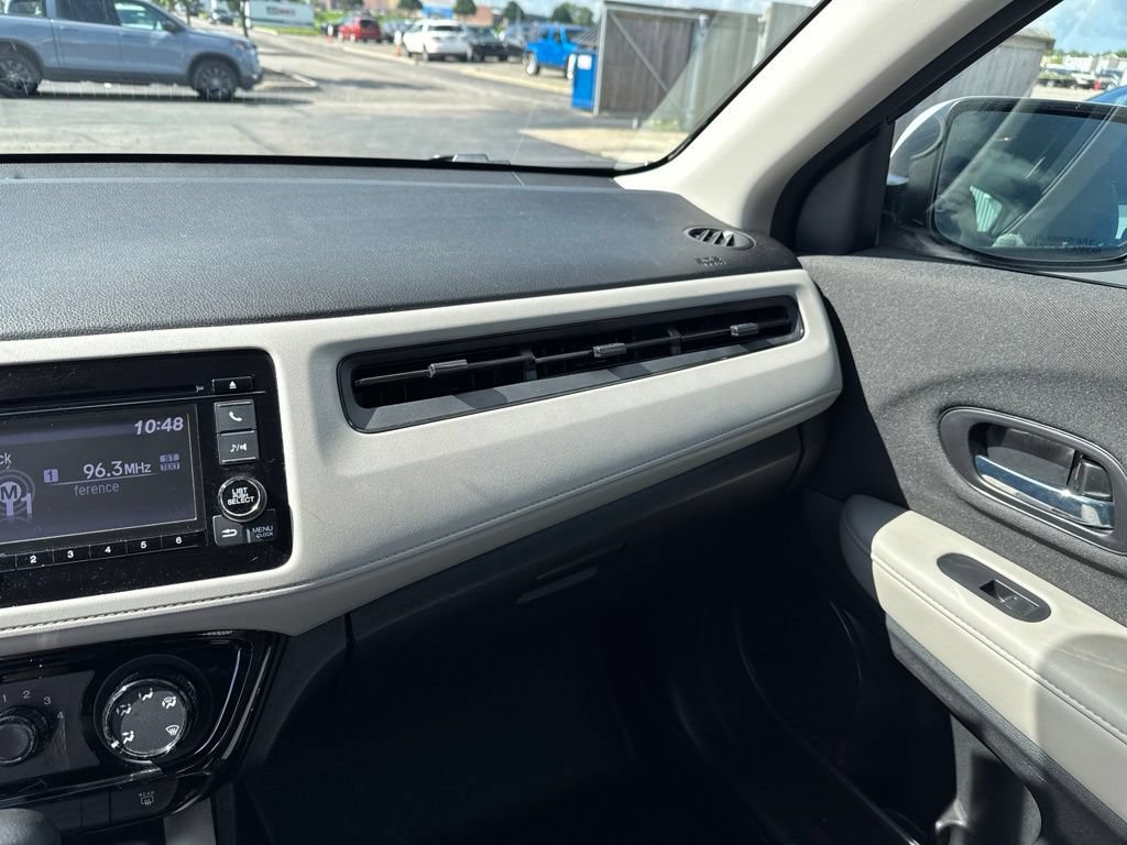 Certified 2021 Honda HR-V LX image 25