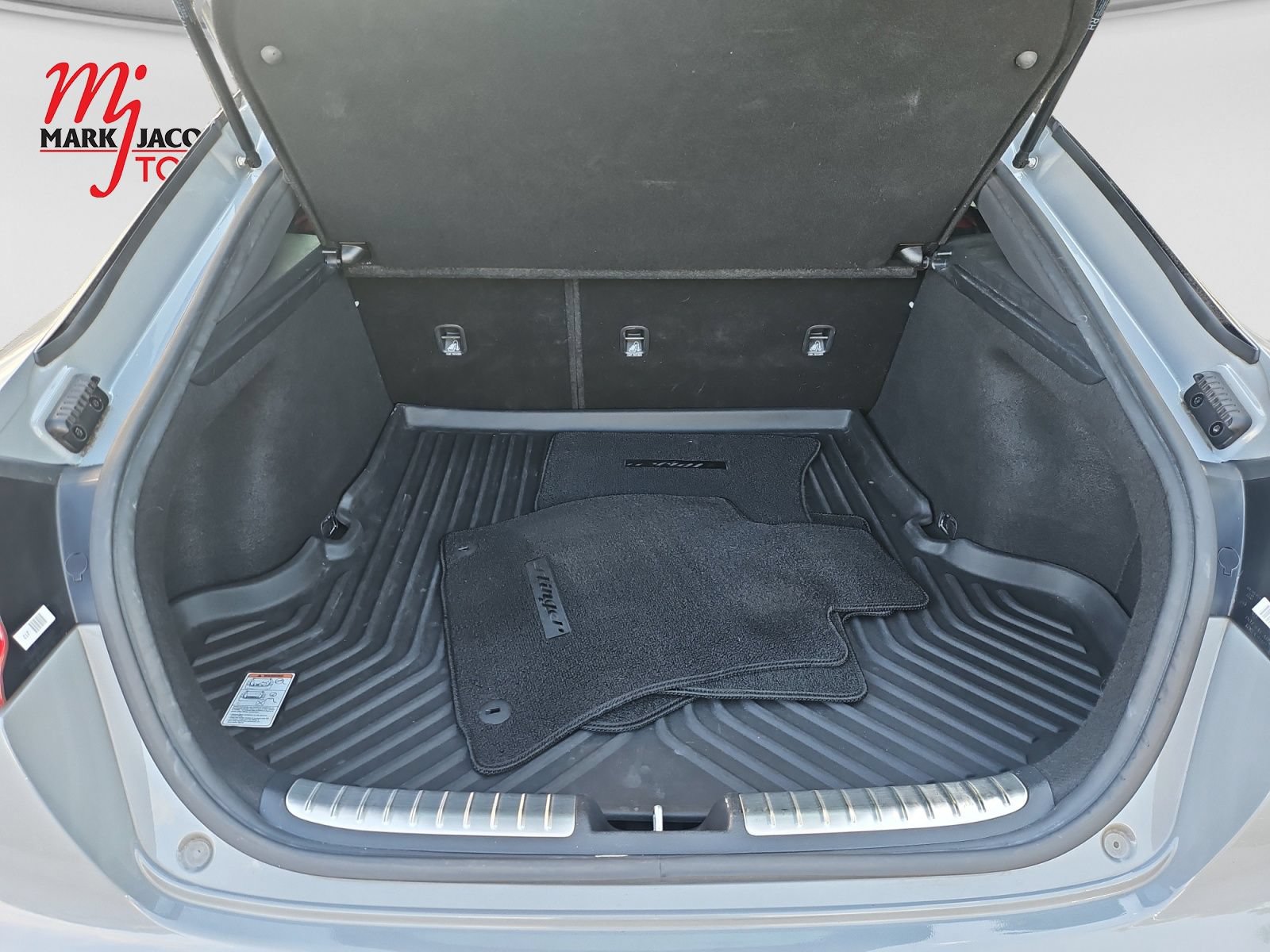 Used 2019 Kia Stinger GT1 RWD image 18