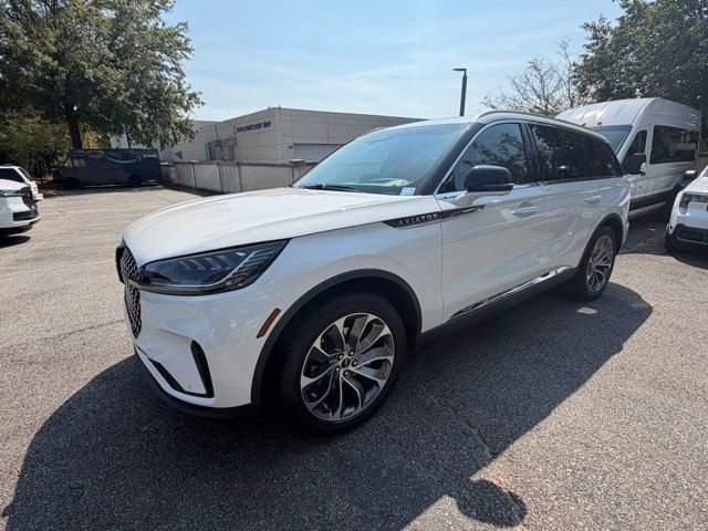 New 2025 Lincoln Aviator Reserve w/ Luxury Package image 2