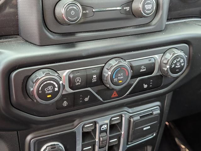 Used 2020 Jeep Gladiator Mojave AWD/4WD image 26