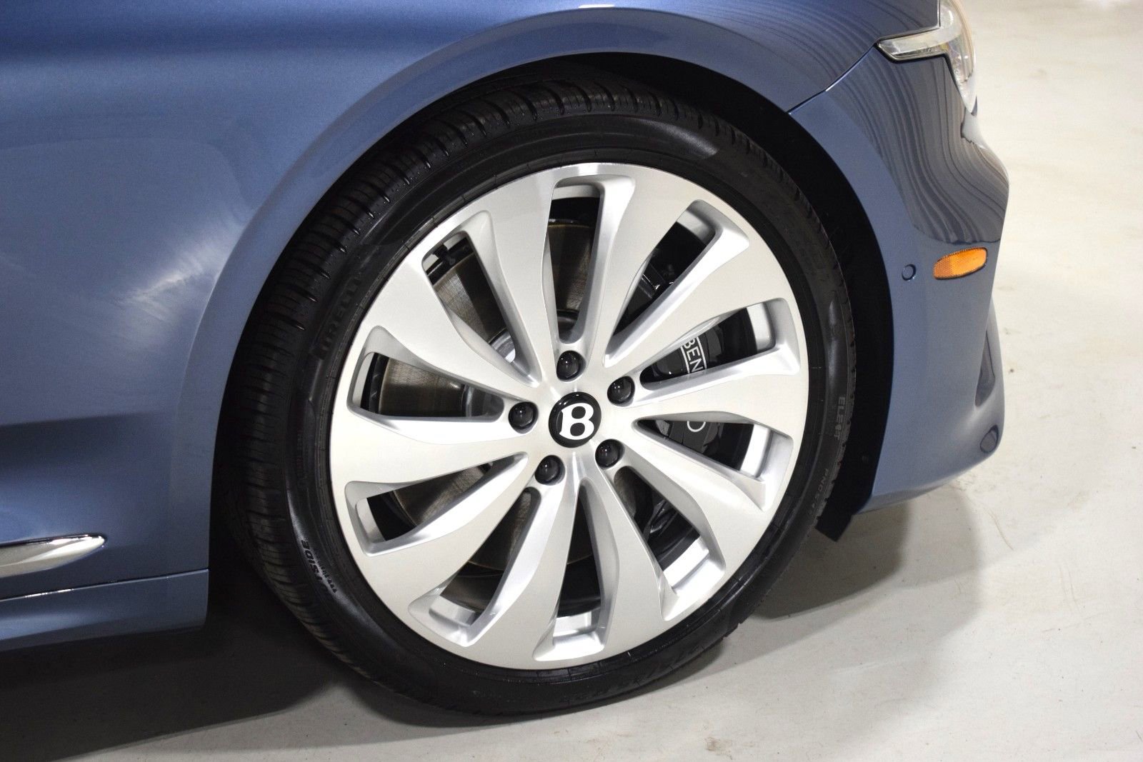 New 2026 Bentley Continental GTC AWD/4WD image 7