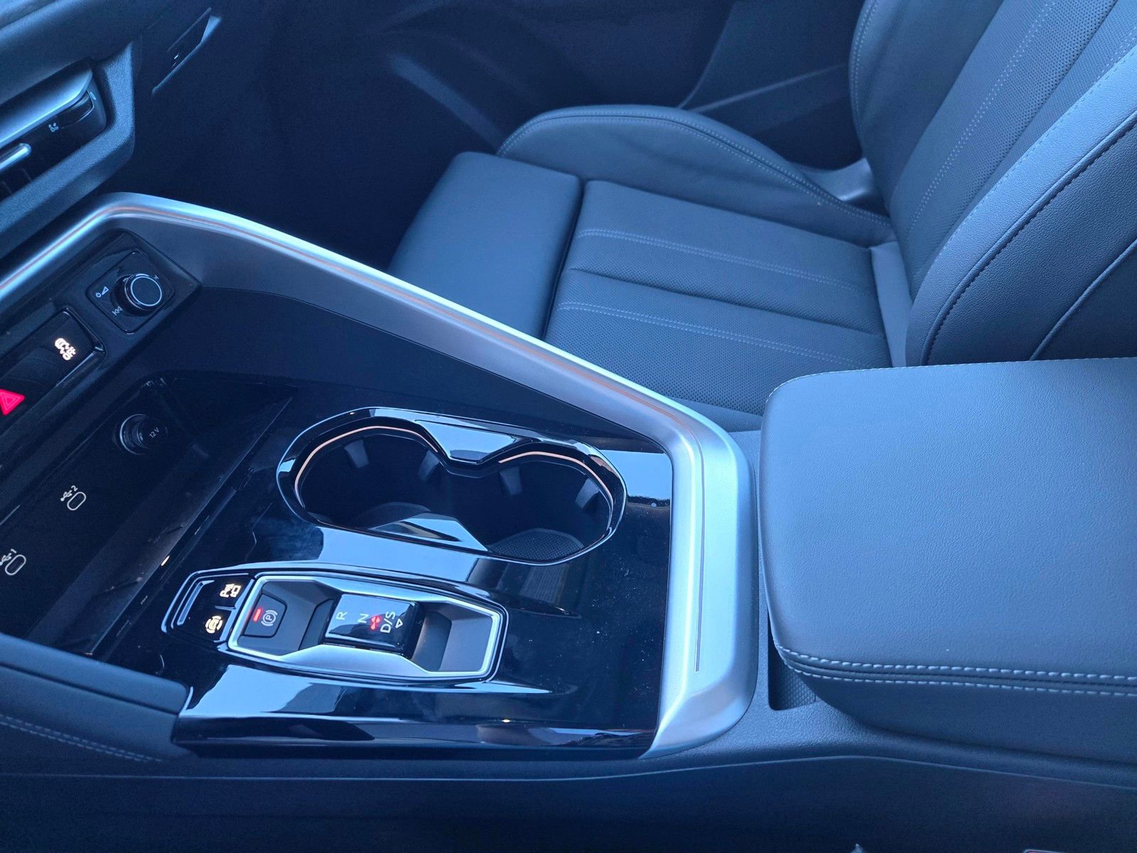 New 2025 Audi Q5 Premium Plus AWD/4WD image 24